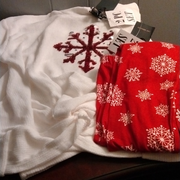 Two piece snow flake sweater and pant set size girls twelve. Beautiful vibrant. - Picture 1 of 7